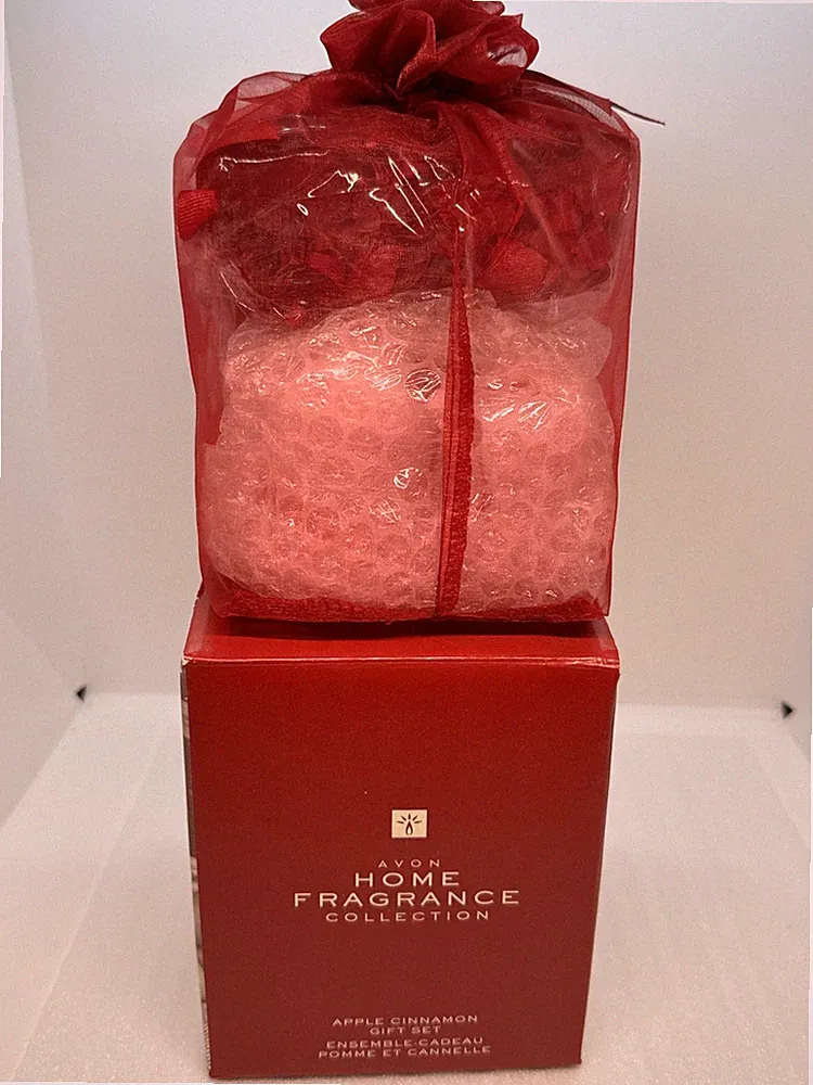 Avon Apple Cinnamon Gift Set Fragrance Sachets Votive Candle & Potpourri NEW