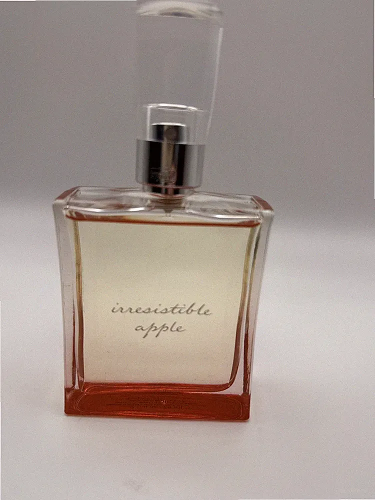 Bath & Body Works Irresistible Apple Perfume Eau De Toilette EDT 2.5 oz Spray