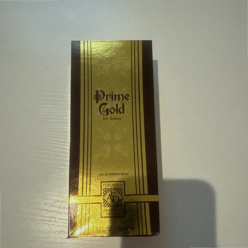 Prime Gold Eau de Toilette Spray 2.5 fl oz Apple Cinnamon Scent